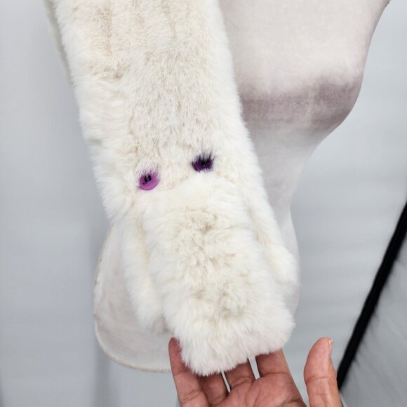 HALARA Cozy White Decorative Scarf NWT - Picture 8 of 8